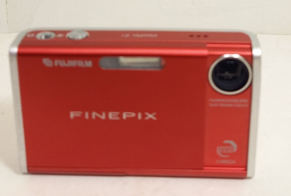 Excellent] Fujifilm Finepix Z1 5.1Mega Pixel 3xZoom 6.1-18.3mm