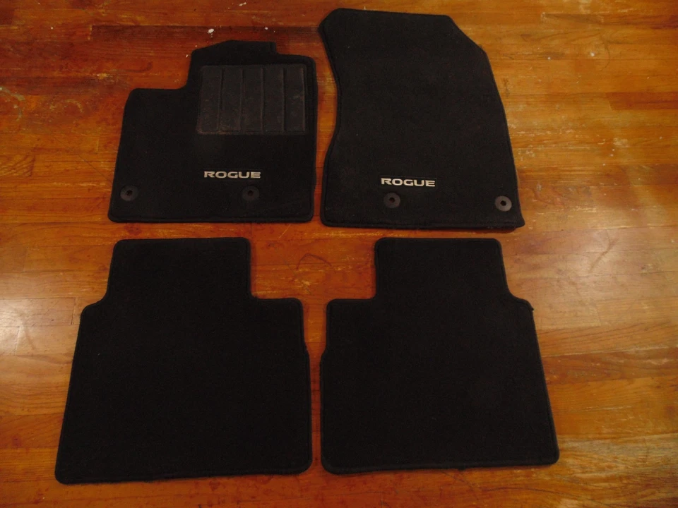 2021-2025 Juego de 4 alfombrillas Nissan Rogue negras OEM Foto 2 de 4