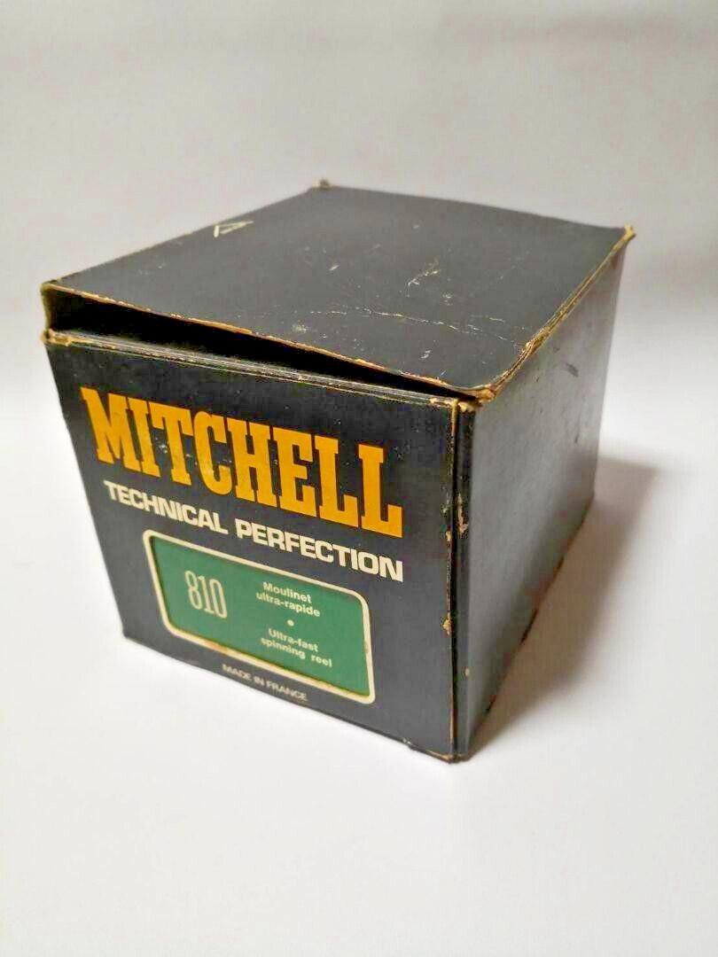Mitchell 810 Spinning Fishing Reel Old Vintage W/Spare Spool Mitchell 810 Spinning Fishing Reel Old Vintage W/Spare Spool