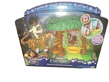 Disney ENCANTO Figurine Playset - Antonio & Animals Step and Swing - NEW