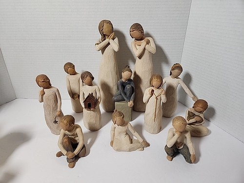 Lot of 12 WILLOW TREE Figurines Collection - Picture 1 of 14