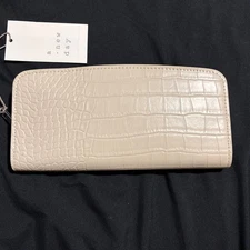 A New Day 8” Zipper Wallet Card Holder  Purse Beige New with tags 8x4