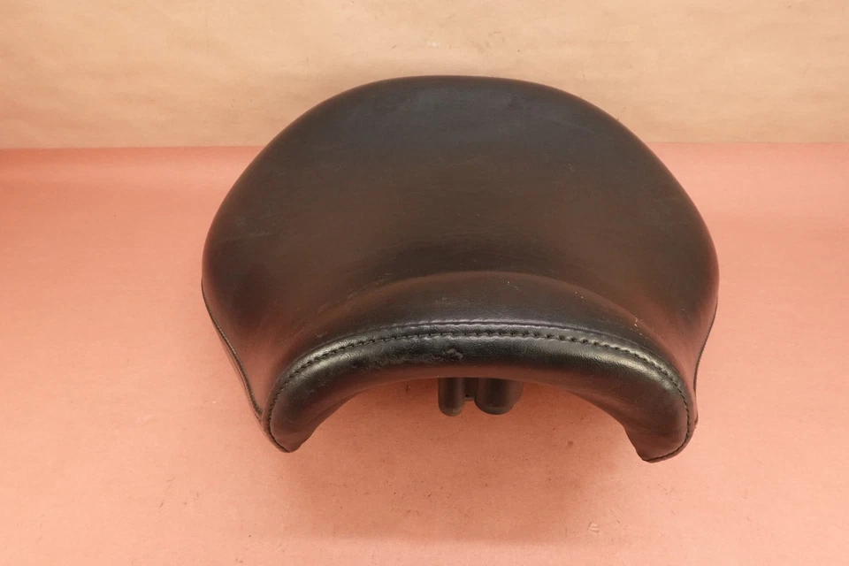 2004-2007 Yamaha Road Star XV1700 Front Driver Seat (SEE PHOTOS) - Image 2 of 4