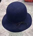 Goorin Bros. Mrs. Blanc navy blue wool felt cloche hat w/ black leather trim Med — photo 1