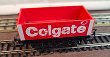 Hornby R004~OO Gauge ~Colgate 5- Plank Wagon ~Good Condition~FREE POSTAGE