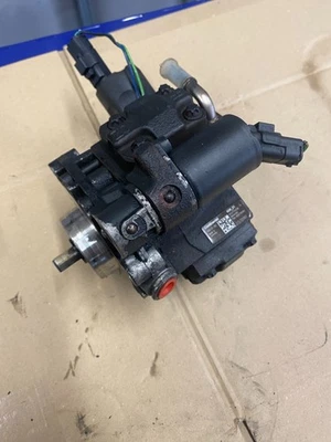 FORD, Volvo 2.0 DIESEL HIGH PRESSURE FUEL PUMP 9685705080 5ws40380 warranty - Image 1 of 4