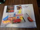 RARE Vintage Hot Wheels Truck Stop Playset 1996 with RED FERRARI