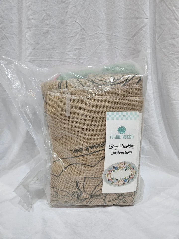 Claire Murray Vintage Wildflower Oval Rug Hooking Kit – 39” × 28” Complete Set - Image 2 of 4