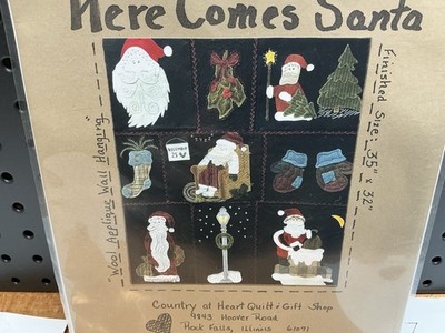 Wool Appliqué Wall Hanging  Here Comes Santa  Pattern And 4 Blocks With Fabric 