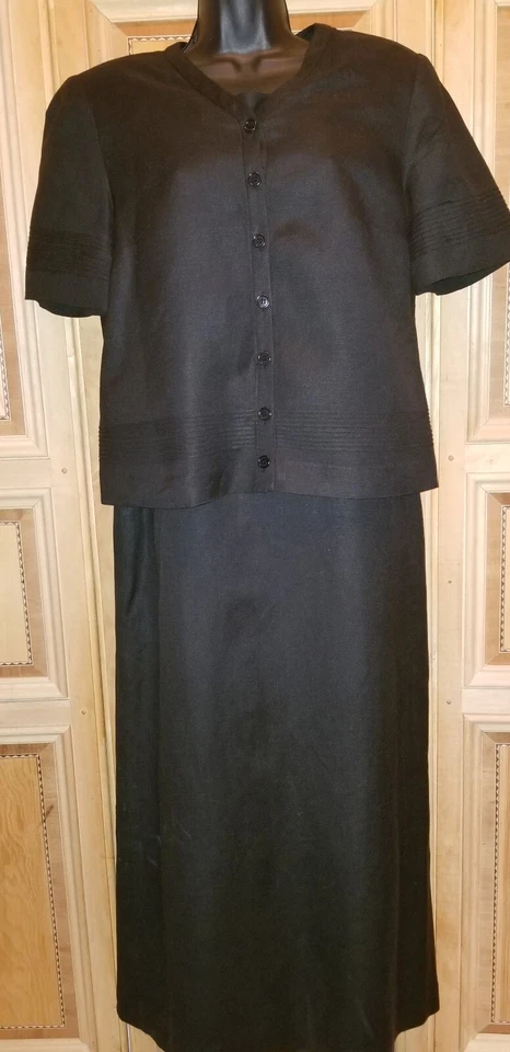 Top y falda negra de dos piezas Cynthia Howie talla 10 Foto 2 de 4