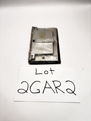 NOS Red Dot S305E GFCI COVER RECPT ORIZZONTALE ARGENTO - Foto 4 di 4