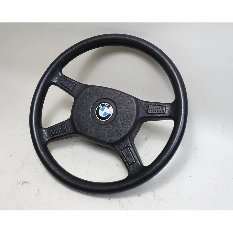 Volante danificado 1984-1993 BMW E30 3-Series vinil de fábrica 4 raios fabricante de equipamento original - Imagem 3 de 4