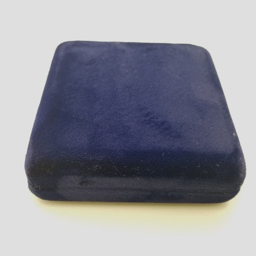 Singapore Mint 1987 Commemorate America`s Cup Coin Empty Blue Presentation Box" - Picture 8 of 11