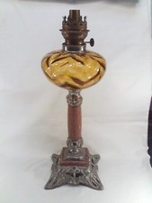 Lampe à pétrole réservoir verre ocre pied en régule et marbre 1920 43 cm (CX98)