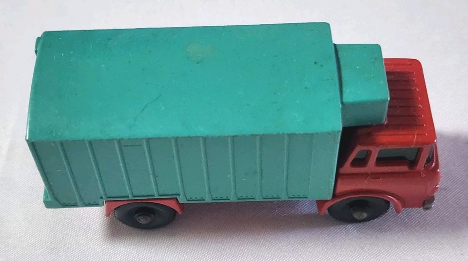 Matchbox Superfast Lesney GMC Refrigerator Truck No. 44 - Image 3 of 4