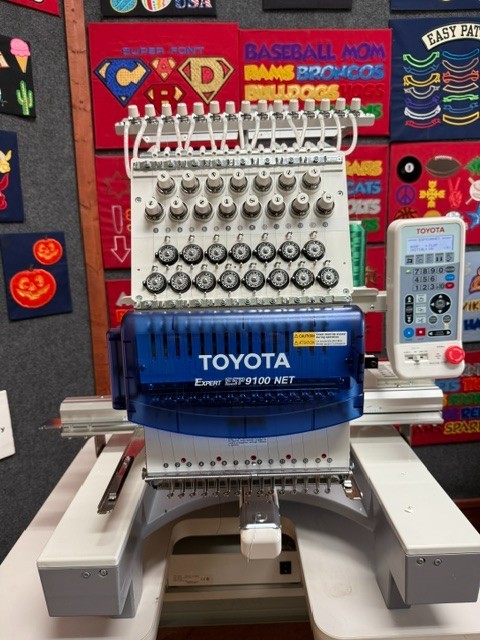 シールダス エビワラー Price Drop!! Toyota ESP9100 embroidery machine | eBay