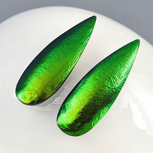 Drop Earring Pair Handmade Green Jewel Beetle Wings & Mother-of-Pearl 1.48g - Picture 3 of 14