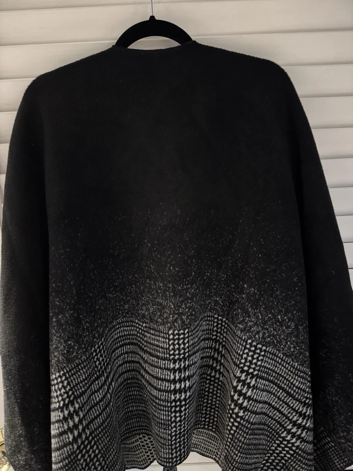 Capa manta Catherine Malandrino lã preta cinza padrão tamanho XS/S - Imagem 4 de 4