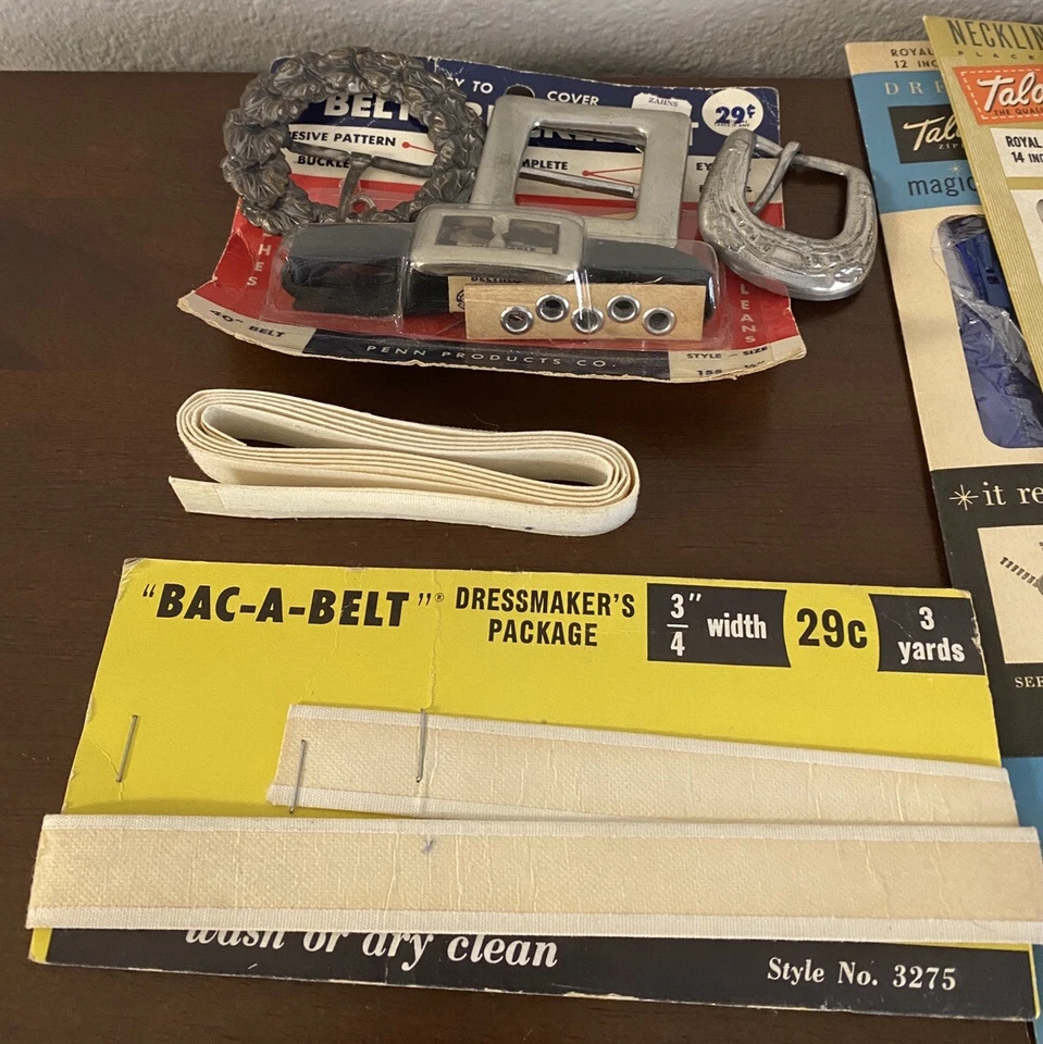 Lot of 10 Talon Zippers  Buckles And Accessories Vintage Large Lot - Image 2 of 4