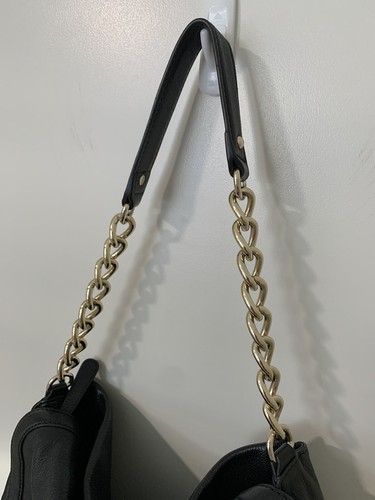 Ladies Oroton Black Lirio leather shoulder bag Excellent Condition RRP $545 - Picture 3 of 13