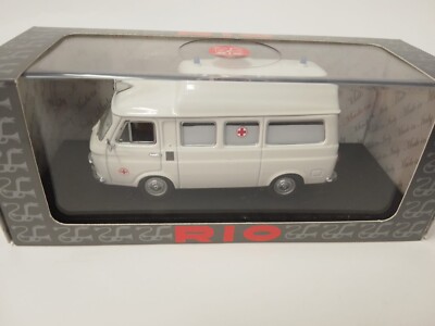 Rio Fiat 238 Krankenwagen Hochdach 1970 1/43 RIO4521