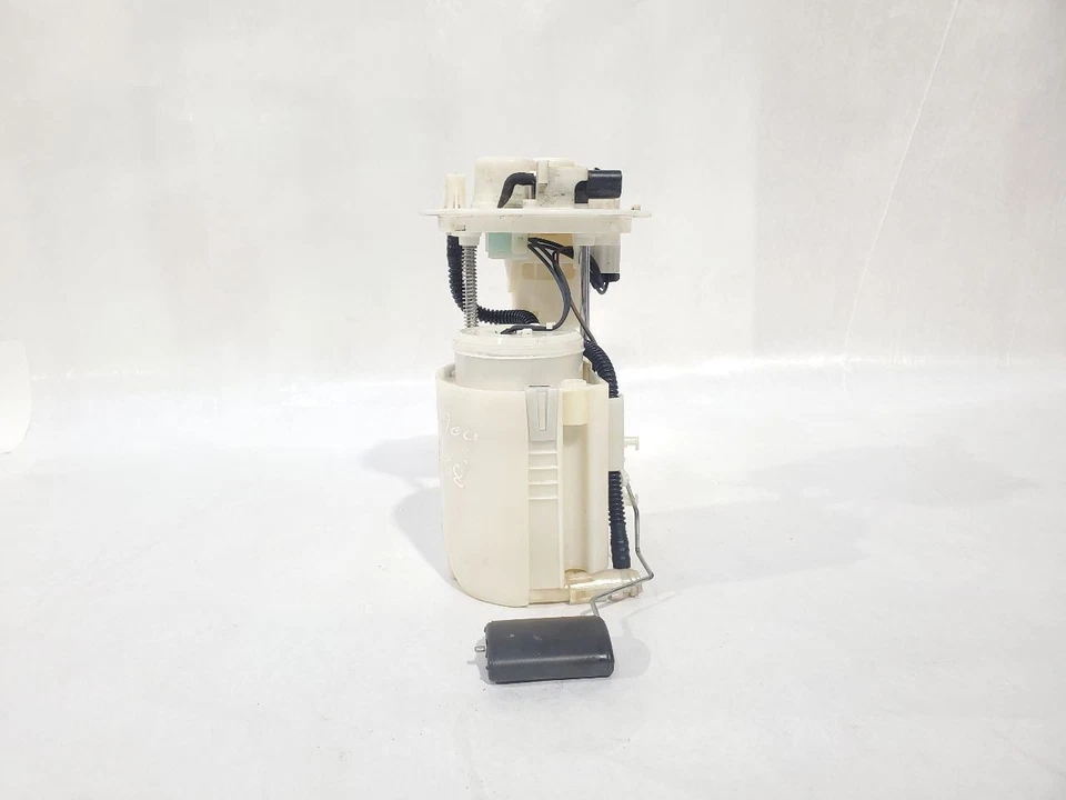 Hyundai Veloster 2012 2013 2014 OEM bomba de combustible 1,6 L Foto 4 de 4