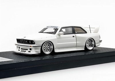 NA 1:64 White E30 Coupe Pandem Widebody Sports Model Diecast Resin Car
