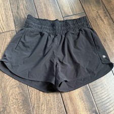 Athleta Girl Run Free 2.5" Shorts Black XL 14 Smocked Waist Active Running Gym