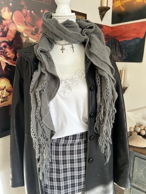 Vintage Y2K Crochet Scarf Knit Womens Skinny Long Minimalist Tassels Fringe Gray