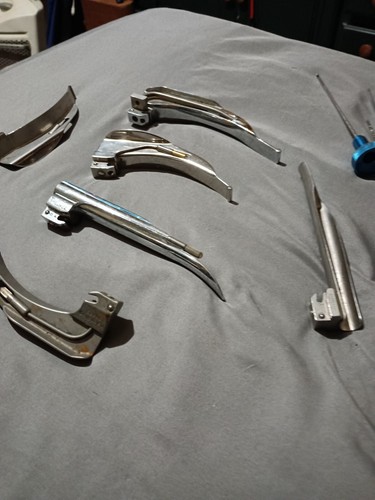INTUBATION INSTRUMENTS WELCH ALLYEN MACINTOSH Laryngoscopes - Picture 2 of 3