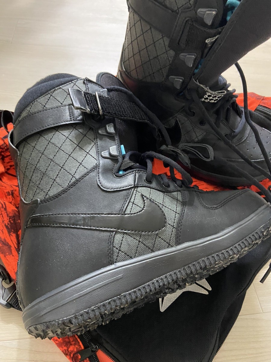nike zoom air snowboarding boots