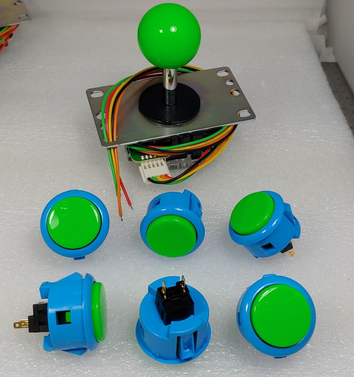 Japan Sanwa Mix Buttons Blue Green x 6 & Green Joystick 8YT