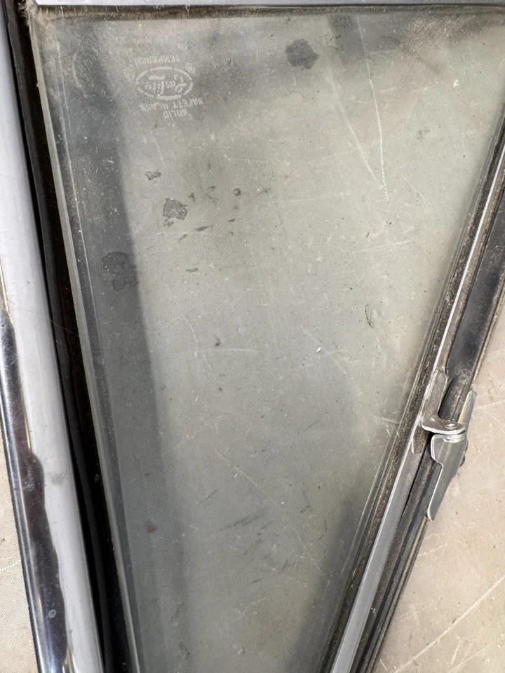 Ford Galaxie 1965 1967 1968 marcos de ventana de ventilación puerta de vidrio sedán Mercury Monterey Foto 3 de 4