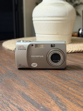 Olympus CAMEDIA D-540 Zoom 3.2MP Digital Camera - Silver TESTED WORKS GREAT