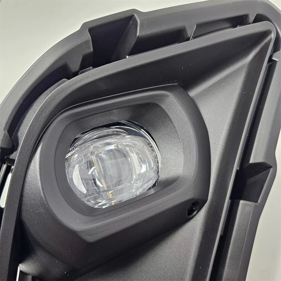 2Pcs/Set LED White Fog Light Switch Bezel Wire For 24-25 Toyota Grand Highlander - Image 4 of 4