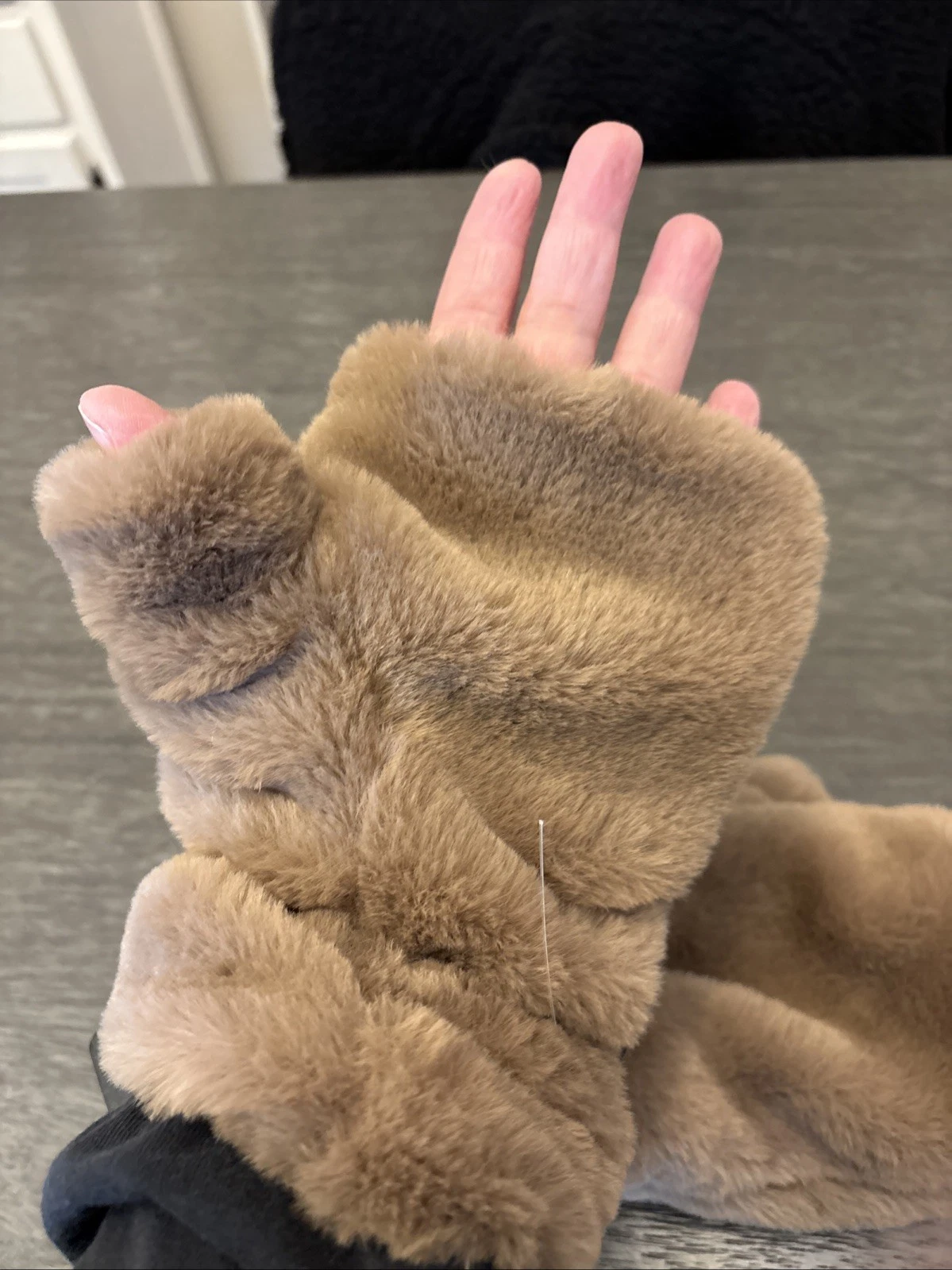 NWT Apana Faux Fur Fingerless M Gloves Brown Soft Cozy Texting Hand Warmer OS