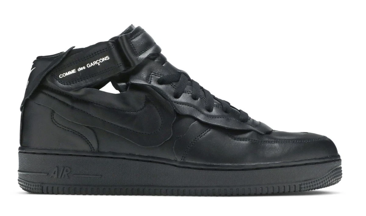 Nike Comme des Garçons x Air Force 1 Mid Triple Black - огромный Nike Comme des Garçons x Air Force 1 Mid Triple Black - огромный