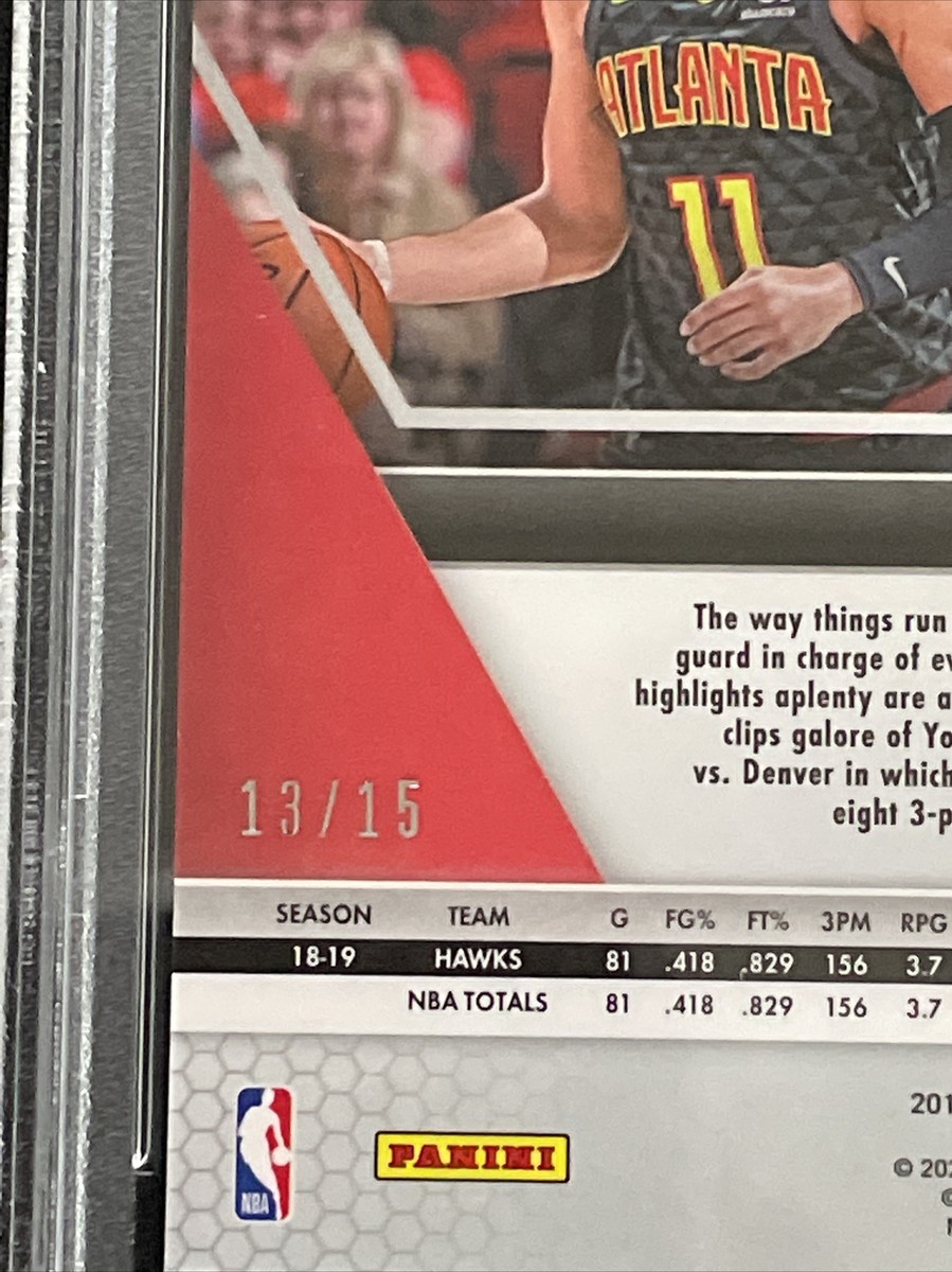 2019 Panini Mosaic Blue Fluorescent Prizm Trae Young Hawks #/15