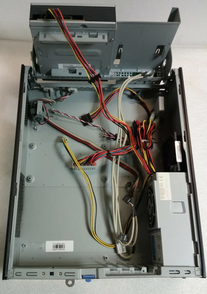 Chenbro PC-71169 - H05 Slim Micro ATX Gehäuse schwarz  Inkl. Netzteil + DVD / RW - Bild 4 von 4