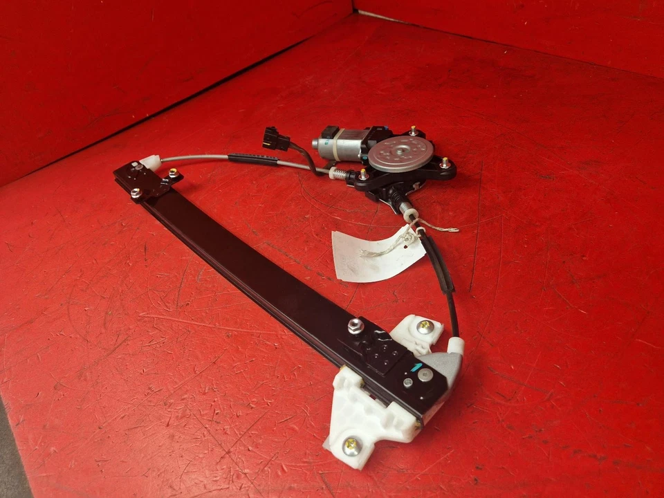 CHEVROLET SPARK WINDOW REGULATOR FRONT DRIVER SIDE OFFSIDE RH 2010 5 DOOR - Image 2 of 4