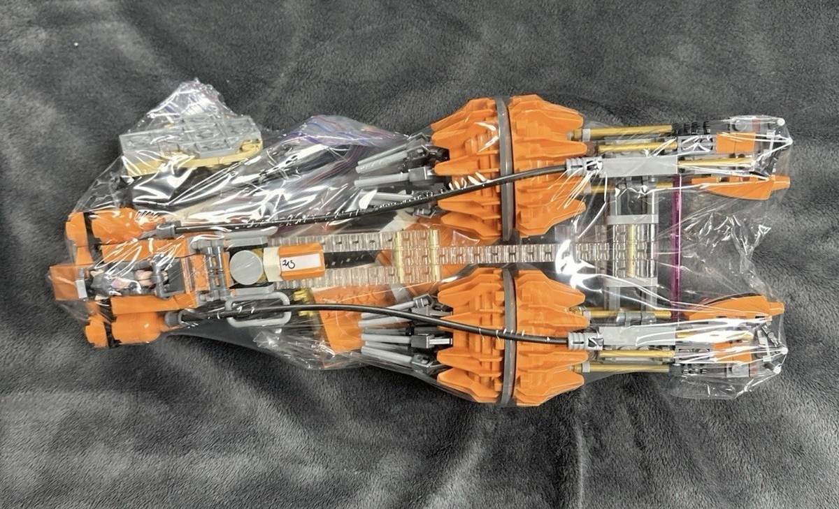 LEGO Star Wars Anakin Skywalker and Sebulba