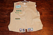 Girl Scouts Of America USA Uniform Vest Girl's Vest Tan Large Sewn Patches Spots
