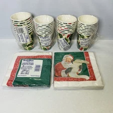 4 PKG of 8 count 9fl. oz Designware Christmas Hot/Cold Cups New PLUS 40 Napkins