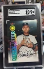 2001 Fleer Derek Jeter /100 Monumental Moments Autographs Sgc 9/10 Auto