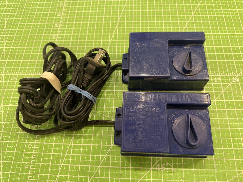 Life-Like LOT OF 2 DC Hobby Transformer 390-J Power Pack Controller - Image 4 of 4