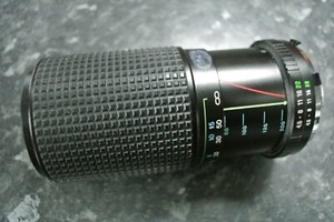 VINTAGE RMC TOKINA 80 - 200mm F4.5 zoom MINOLTA MOUNT