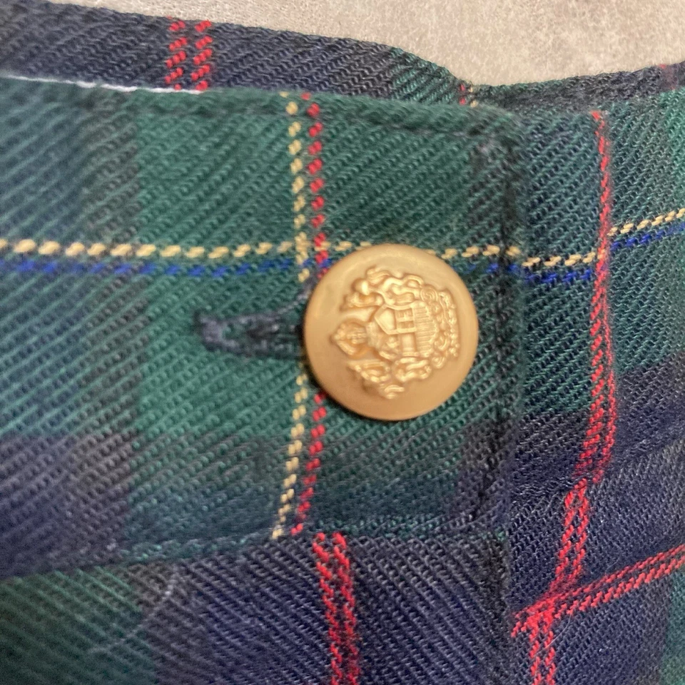 Izod Club Shorts Womens 14 Green Plaid Pleated Front Vtg Bermuda Gold Buttons - Image 3 of 4