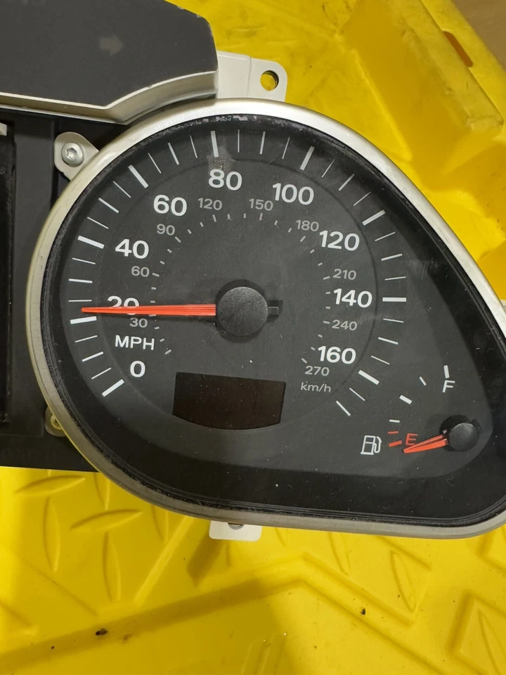 AUDI Q7 2007-2009 CUADRO DE INSTRUMENTOS VELOCÍMETRO CALIBRE 4L0 920 981 S OEM Foto 2 de 4