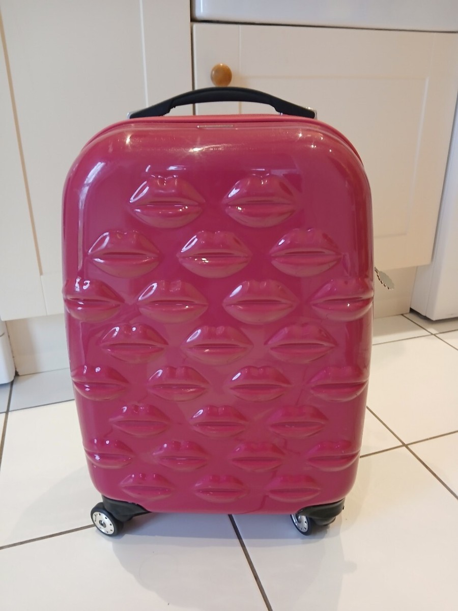 Designer Suitcases Lulu Guinness Luggage Sale Lulu Guinness Lips