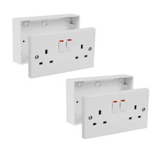 2 X 13A Double Wall Plug Sockets 2 Gang Switched Plug & 25mm Pattress Back Boxes